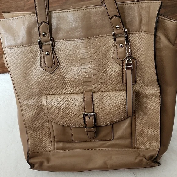 Coach Charlie Embossed Python Leather Tote Luxury Bag Old Money Quiet Luxury - Picture 13 of 16